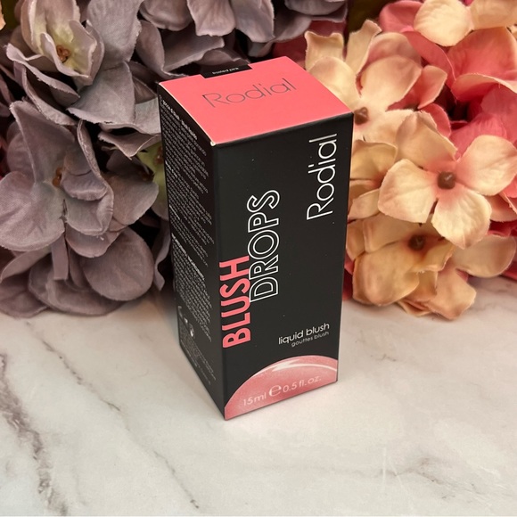 Rodial Blush Drops in Frosted Pink - Picture 6 of 11